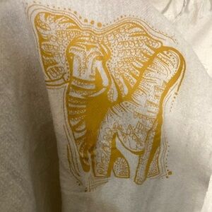 🌈 Fringed cotton scarf with elephant silk screen silk cotton blend